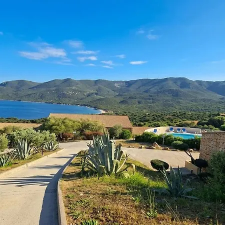 Piscine Di Ferro * Serra-di-Ferro (Corsica)